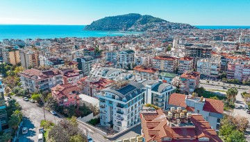 Пентхаус 4+1 под гражданство в центральной части Аланьи, 1000 м до моря - Ракурс 1