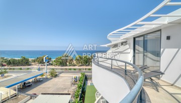 Видовая квартира 2+1 на первой береговой линии в районе Каргыджак - Ракурс 1