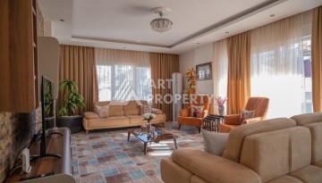 Крупнометражная квартира 4+2 в районе Тосмур, 260 кв.м. - Ракурс 1