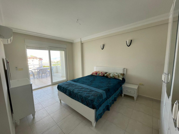 Меблированная квартира 2+1 с видом на горы и море в Махмутлар, 120 м2 - Ракурс 17