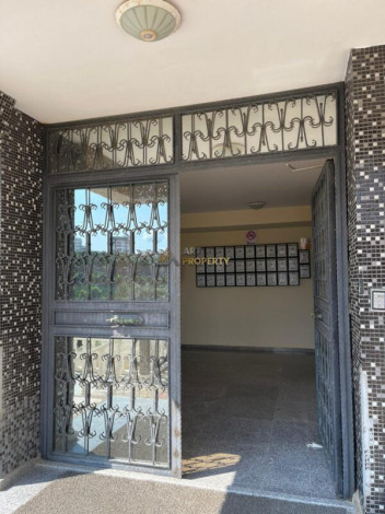 Меблированная квартира 2+1 с видом на горы и море в Махмутлар, 120 м2 - Ракурс 21