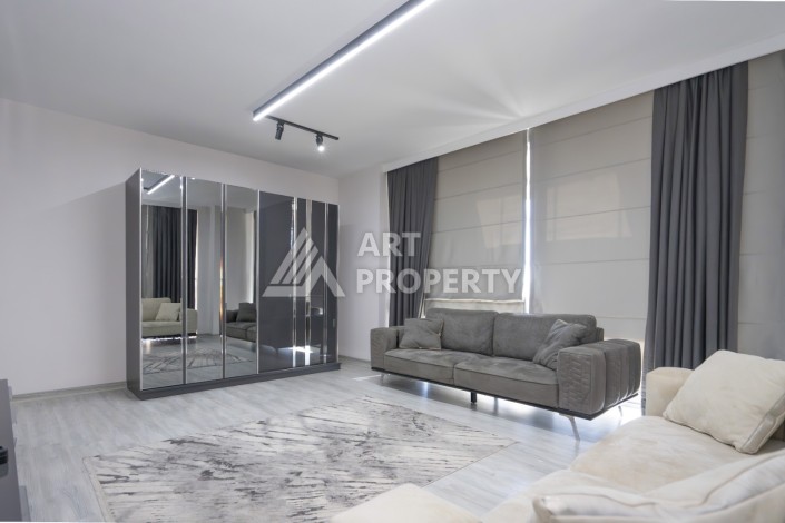 Шикарная квартира 2+1 с видом на море и большой террасой в Махмутларе - Ракурс 2