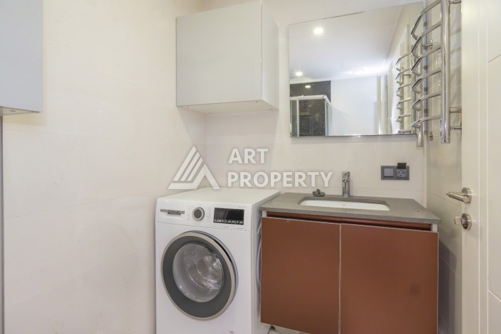 Шикарная квартира 2+1 с видом на море и большой террасой в Махмутларе - Ракурс 5