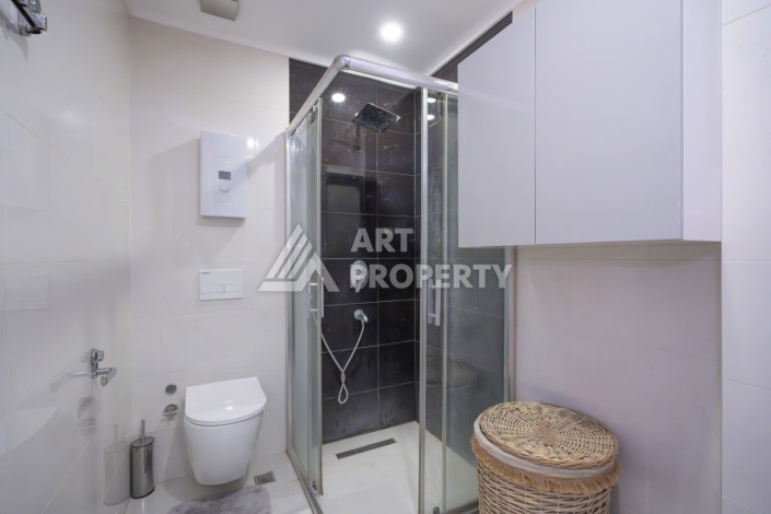 Шикарная квартира 2+1 с видом на море и большой террасой в Махмутларе - Ракурс 6