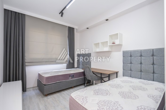 Шикарная квартира 2+1 с видом на море и большой террасой в Махмутларе - Ракурс 8