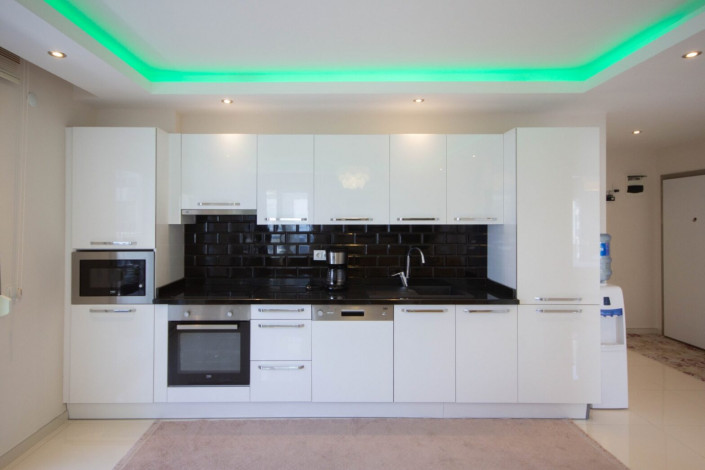 Меблированная трехкомнатная квартира в районе Кестель,120 м2 - Ракурс 16