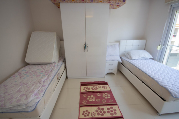 Меблированная трехкомнатная квартира в районе Кестель,120 м2 - Ракурс 17