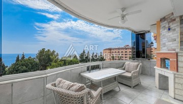 Квартира 2+1 на первой береговой линии в Махмутларе с панорамным видом на море - Ракурс 8