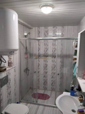 Двухкомнатная квартира с мебелью и техникой в районе Махмутлар, 60 м2 - Ракурс 3