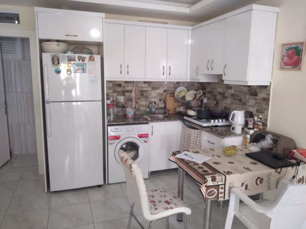 Двухкомнатная квартира с мебелью и техникой в районе Махмутлар, 60 м2 - Ракурс 8