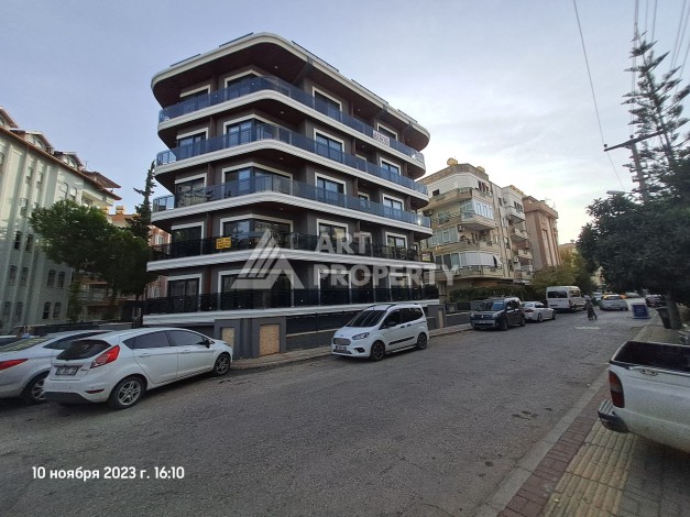 Квартира 1+1 в центре Алании, 100 м от моря - Ракурс 1