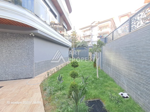 Квартира 1+1 в центре Алании, 100 м от моря - Ракурс 3