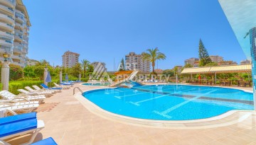 Просторная квартира 3+1 с дизайнерским ремонтом и видом на крепость в Джикджили - Ракурс 3