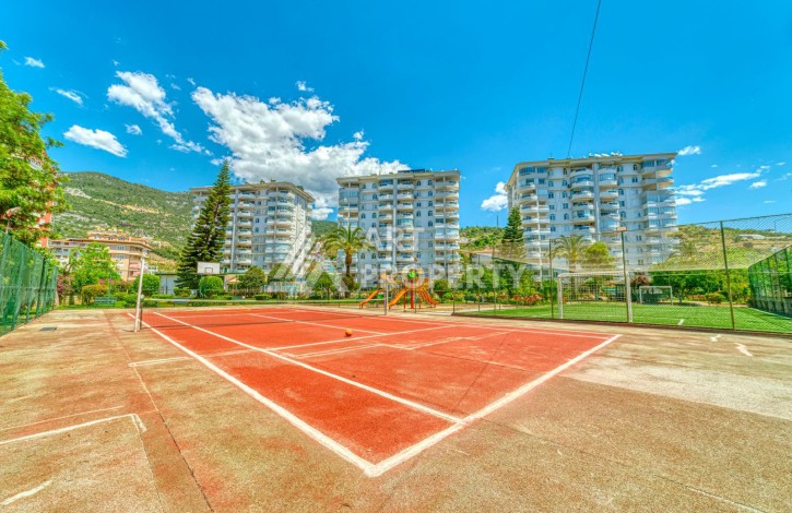 Просторная квартира 3+1 с дизайнерским ремонтом и видом на крепость в Джикджили - Ракурс 3