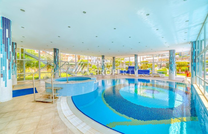 Просторная квартира 3+1 с дизайнерским ремонтом и видом на крепость в Джикджили - Ракурс 4