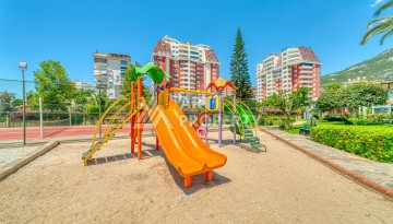 Просторная квартира 3+1 с дизайнерским ремонтом и видом на крепость в Джикджили - Ракурс 10