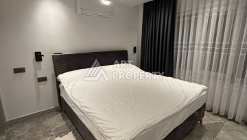 Просторная квартира 3+1 с дизайнерским ремонтом и видом на крепость в Джикджили - Ракурс 15