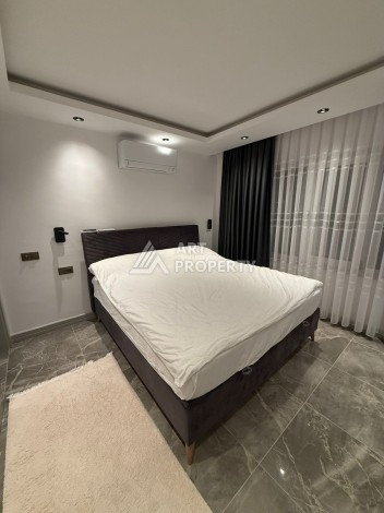 Просторная квартира 3+1 с дизайнерским ремонтом и видом на крепость в Джикджили - Ракурс 14