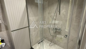 Просторная квартира 3+1 с дизайнерским ремонтом и видом на крепость в Джикджили - Ракурс 16