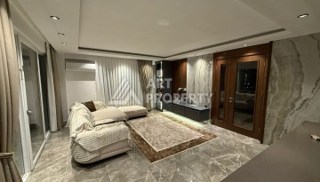 Просторная квартира 3+1 с дизайнерским ремонтом и видом на крепость в Джикджили - Ракурс 20