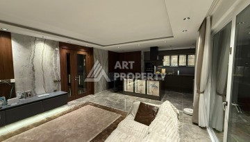 Просторная квартира 3+1 с дизайнерским ремонтом и видом на крепость в Джикджили - Ракурс 21