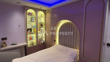 Просторная квартира 3+1 с дизайнерским ремонтом и видом на крепость в Джикджили - Ракурс 25