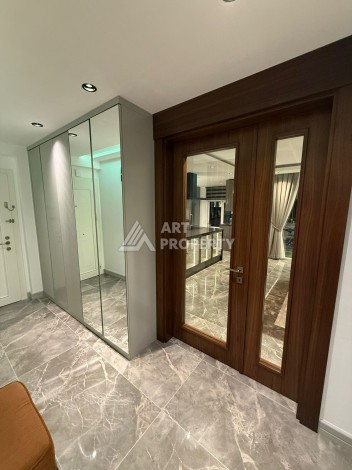 Просторная квартира 3+1 с дизайнерским ремонтом и видом на крепость в Джикджили - Ракурс 29