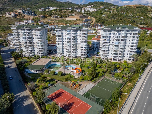 Просторная квартира 3+1 с дизайнерским ремонтом и видом на крепость в Джикджили - Ракурс 30