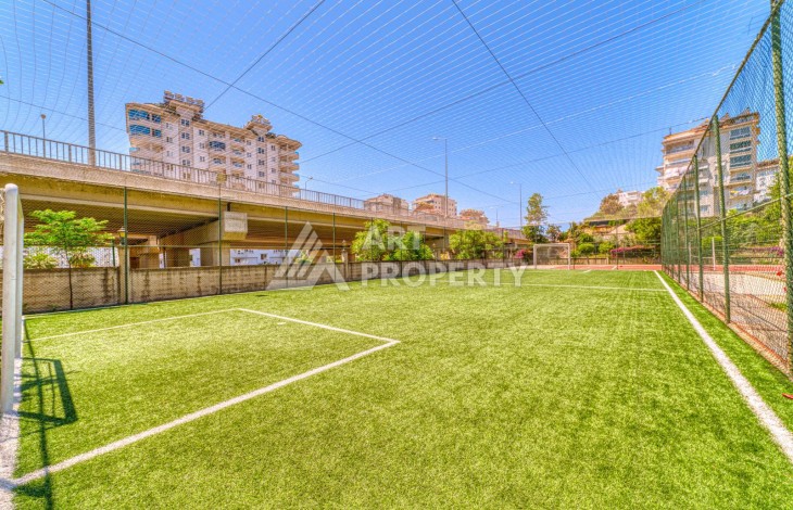 Просторная квартира 3+1 с дизайнерским ремонтом и видом на крепость в Джикджили - Ракурс 35