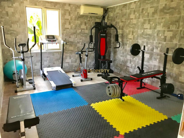 Трехэтажная вилла 5+1 в 100 метрах от моря в Кестель, 240 м2 - Ракурс 37