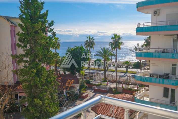 Недорогая квартира с видом на море 2+1 на первой береговой линии в Махмутларе, 90 кв.м. - Ракурс 0