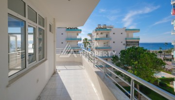 Недорогая квартира с видом на море 2+1 на первой береговой линии в Махмутларе, 90 кв.м. - Ракурс 18