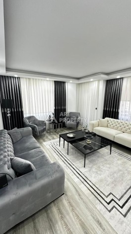 Просторная квартира 2+1 с капитальным ремонтом в центре Аланьи - Ракурс 0