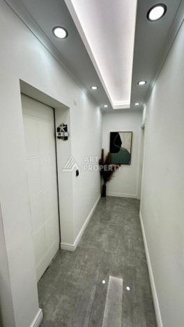 Просторная квартира 2+1 с капитальным ремонтом в центре Аланьи - Ракурс 2