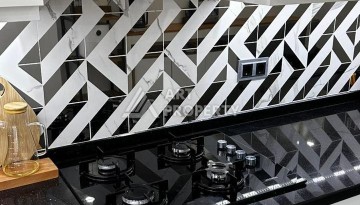 Просторная квартира 2+1 с капитальным ремонтом в центре Аланьи - Ракурс 9