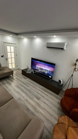 Просторная квартира 2+1 с капитальным ремонтом в центре Аланьи - Ракурс 9