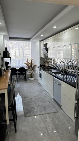 Просторная квартира 2+1 с капитальным ремонтом в центре Аланьи - Ракурс 14