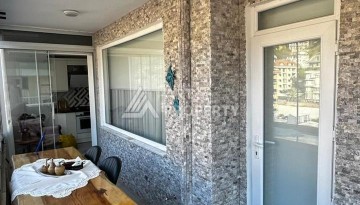 Просторная квартира 2+1 с капитальным ремонтом в центре Аланьи - Ракурс 16