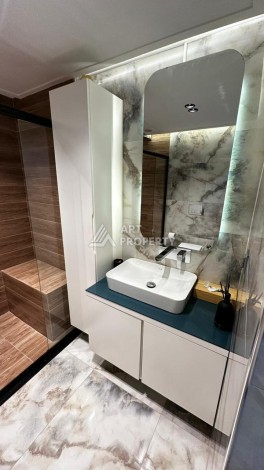 Просторная квартира 2+1 с капитальным ремонтом в центре Аланьи - Ракурс 24