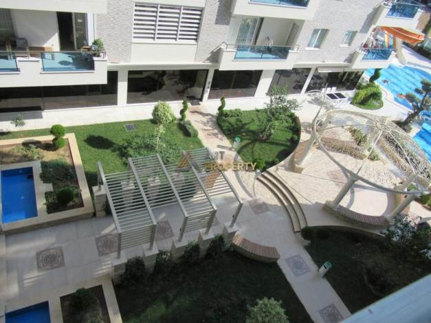 Трехкомнатная квартира в одном из грандиозных комплексов района Махмутлар, Алания, 120 м2 - Ракурс 6