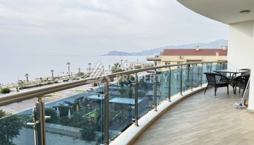 Квартира на первой береговой линии с прямым видом на море в Махмутларе - Ракурс 17