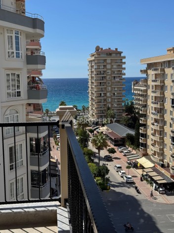 Квартира 1+1 с видом на море в центре Махмутлара - Ракурс 0