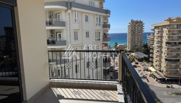 Квартира 1+1 с видом на море в центре Махмутлара - Ракурс 2