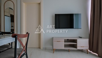 Квартира 1+1 на первой береговой линии с прямым видом на море в Махмутларе - Ракурс 2