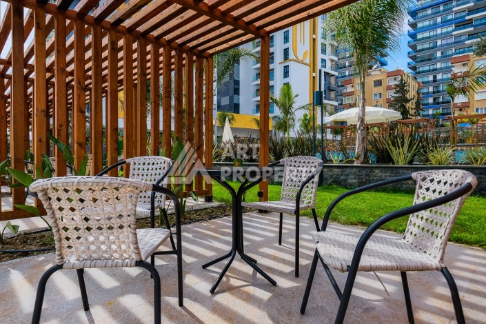 Квартира 1+1 на первой береговой линии с прямым видом на море в Махмутларе - Ракурс 47