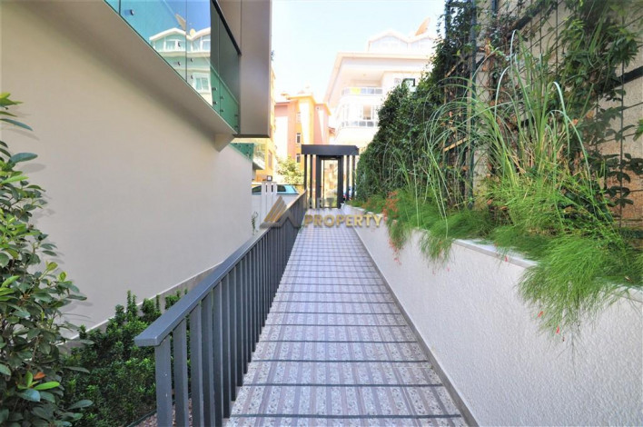 Новая квартира 1+1 в 350 метрах от пляжа Клеопатры в городе Аланья, 65 м2 - Ракурс 2