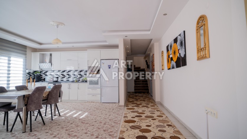 Просторный дуплекс 4+2 в районе Тосмур, 260 кв.м. - Ракурс 1