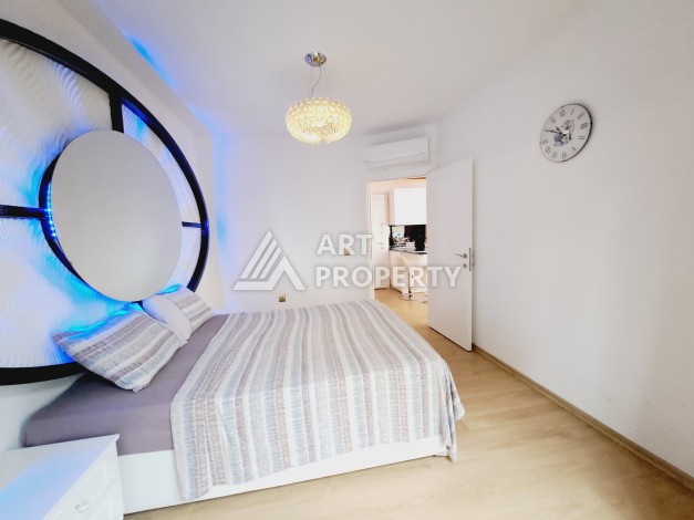 Квартира 1+1 с капитальным ремонтом в районе Клеопатры, 50 м², подходит под ВНЖ - Ракурс 1