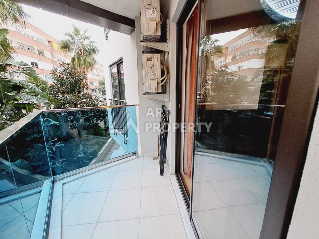 Квартира 1+1 с капитальным ремонтом в районе Клеопатры, 50 м², подходит под ВНЖ - Ракурс 8