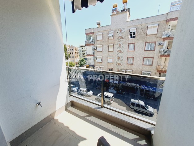 Квартира 1+1 в Алании, 50 м², 700 м до моря, подходит под ВНЖ - Ракурс 10